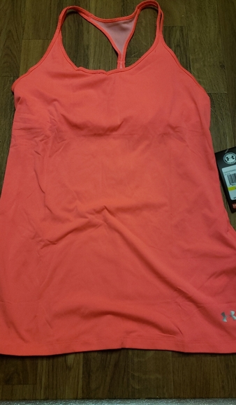under armour tank top with built in bra